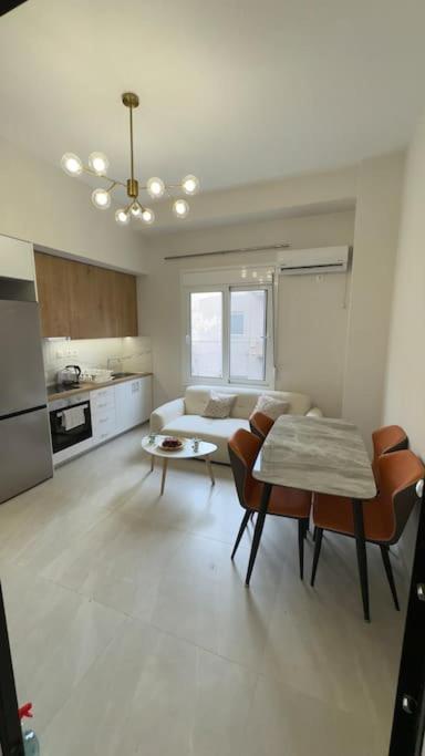 אתונה New Center Apartment Near Metro מראה חיצוני תמונה